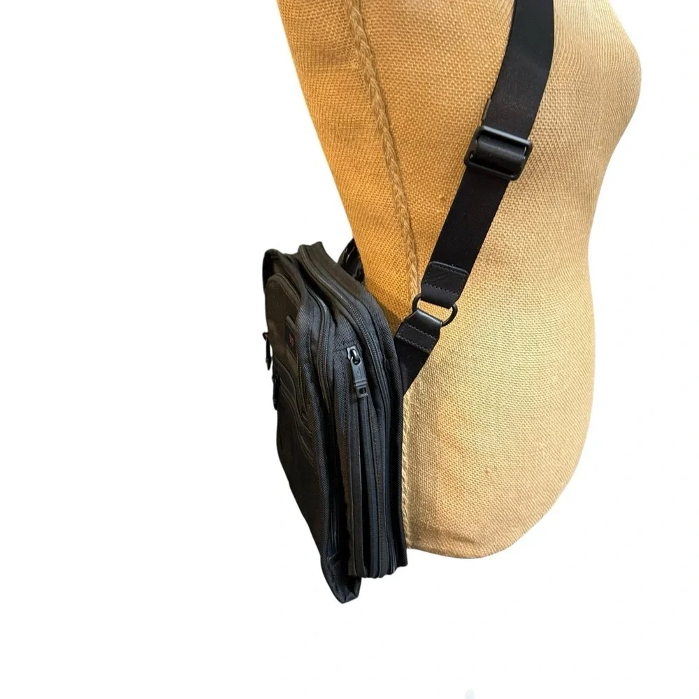 Tumi Alpha‎ 3 Pocket Bag Small Black Ballistic Nylon Crossbody 117345-1041